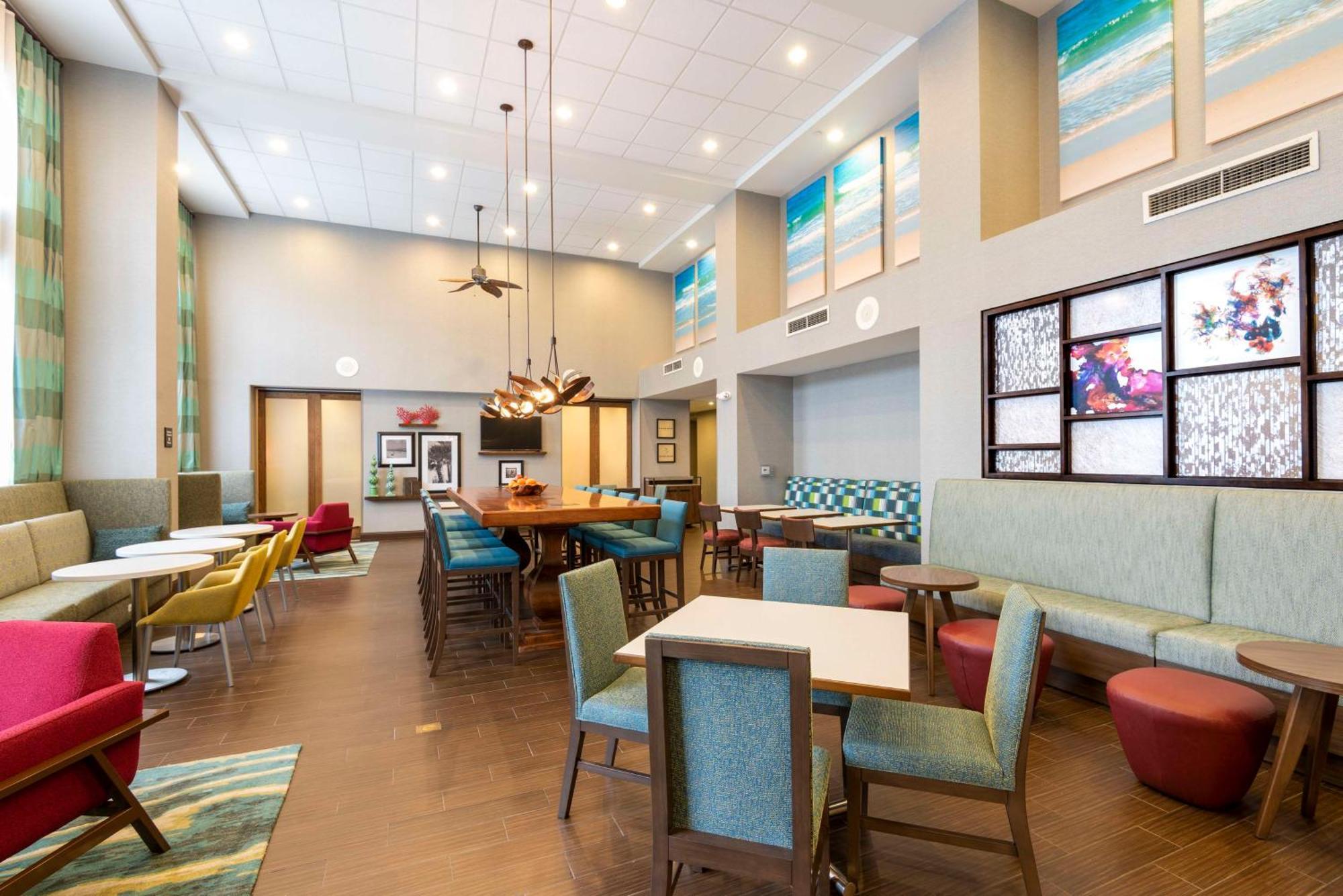 Hampton Inn & Suites Fort Myers-Colonial Boulevard Exteriér fotografie