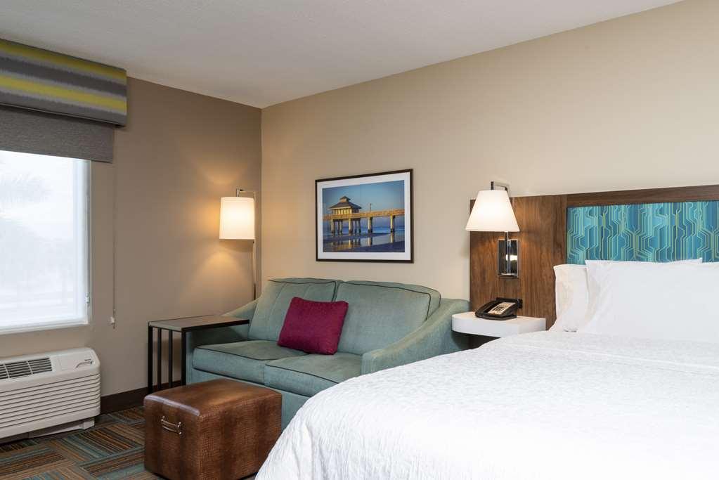 Hampton Inn & Suites Fort Myers-Colonial Boulevard Pokoj fotografie